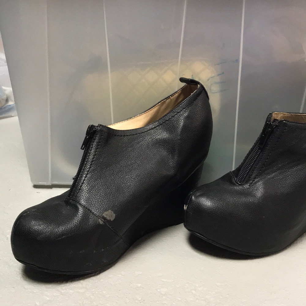 Jeffrey Campbell size 10 black wedge zipper boot